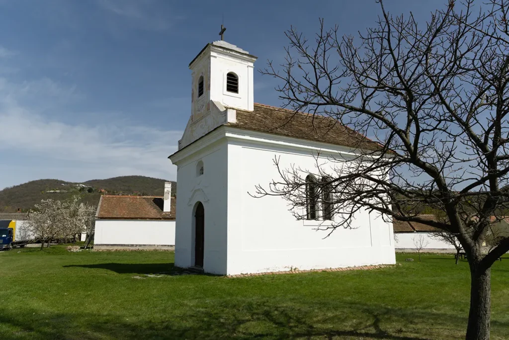 A jánossomorjai fogadalmi kápolna