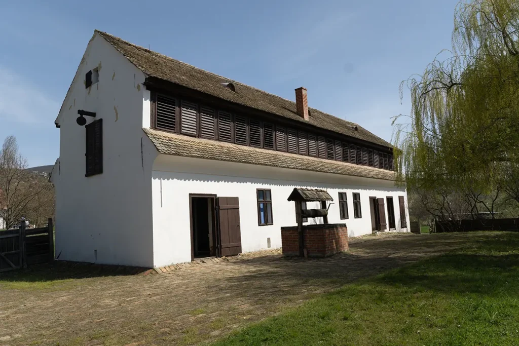 Bajai tímárműhely