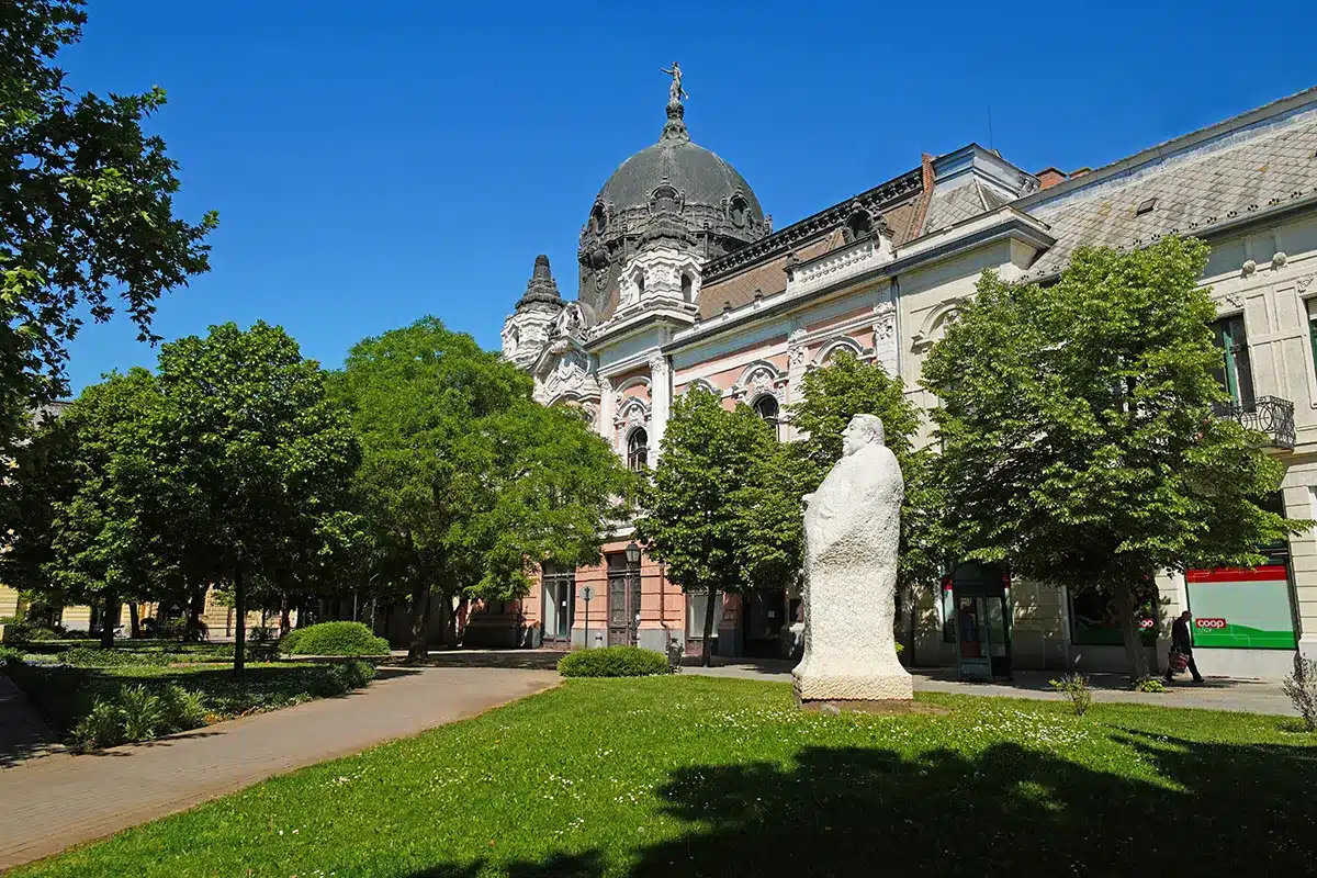 Hódmezővásárhely, Kossuth tér