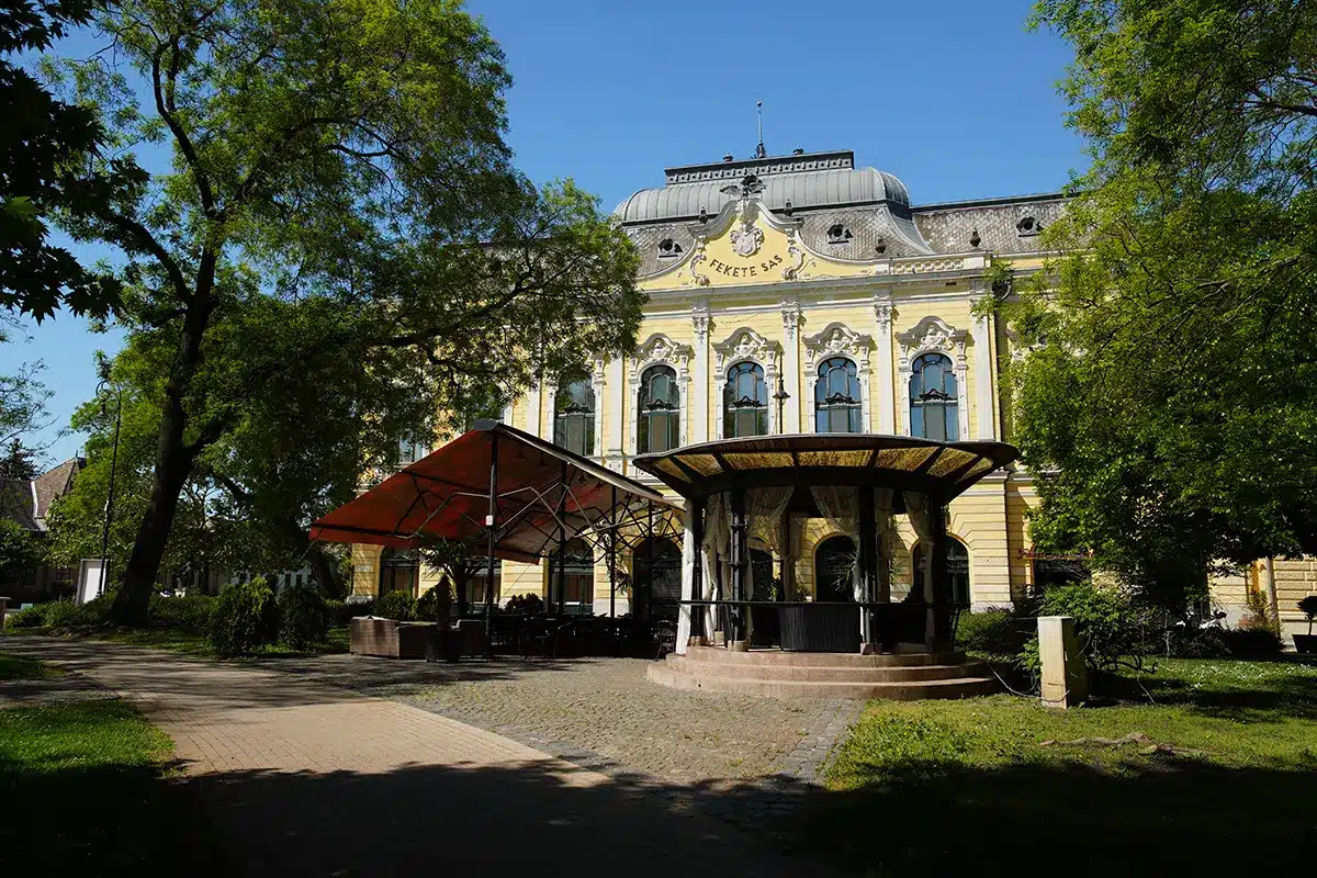 Fekete Sas Rendezvényház