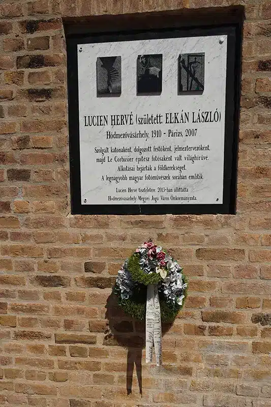 Lucien Hervé-emléktábla