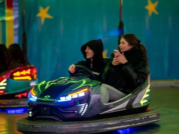 Fiatal pár egy dodszemben